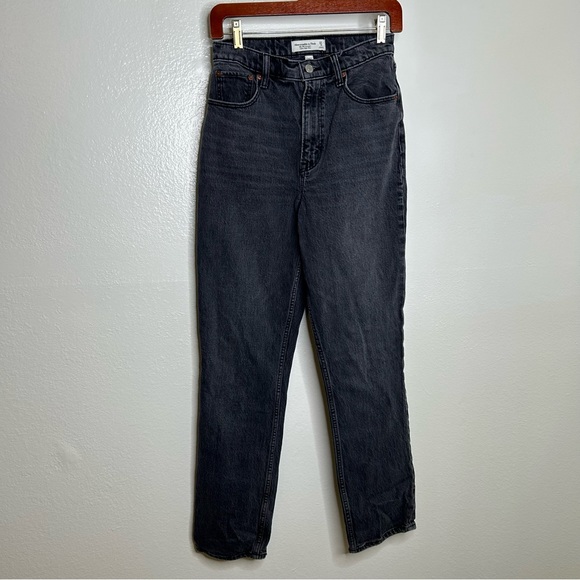 Abercrombie & Fitch The 90's Straight Ultra High Rise Black Jean Curve Love 4L - Picture 3 of 9